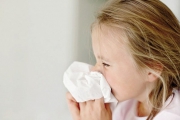 Mách mẹ những giải pháp phòng ngừa cảm cúm khi thời tiết lạnh ẩm