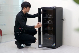 Tủ Chống Ẩm Làm Được Gì Và Không Làm Được Gì Trong Ngôi Nhà Ẩm?